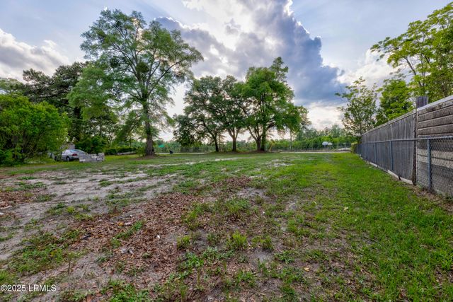 121 Harrison Street, Varnville, SC 29944