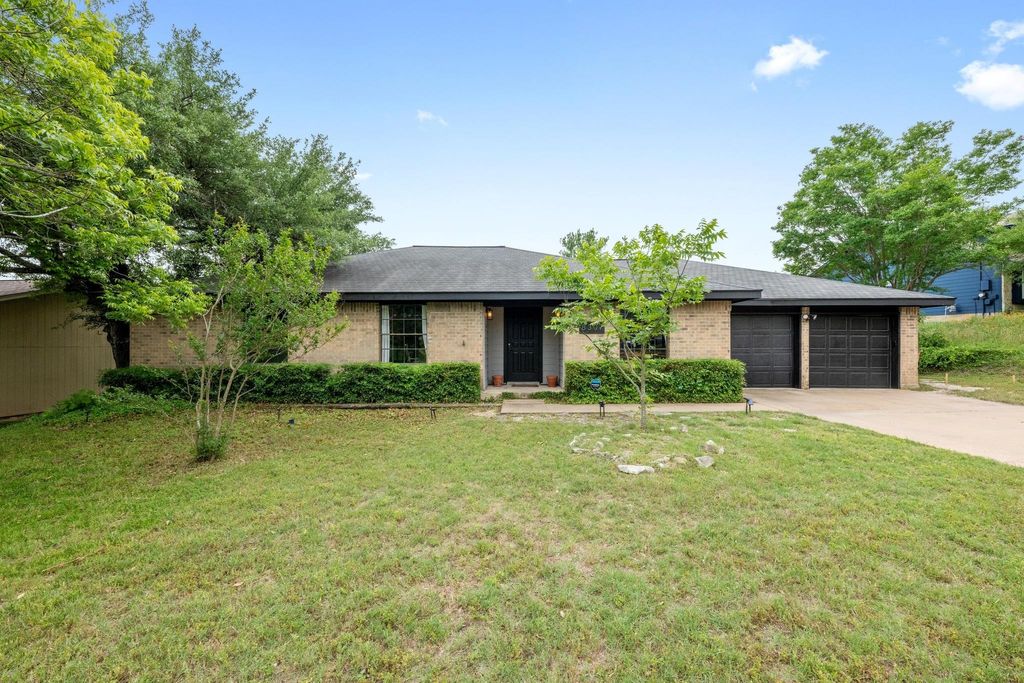 8307 Spring Valley DR, Austin, TX 78736