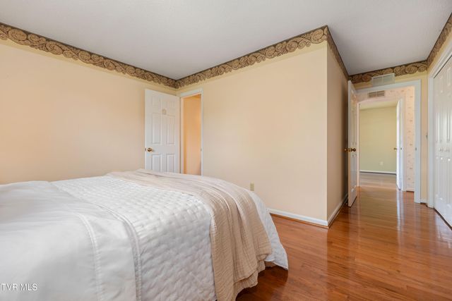 126 Lakeview Lane, Gray, TN 37615