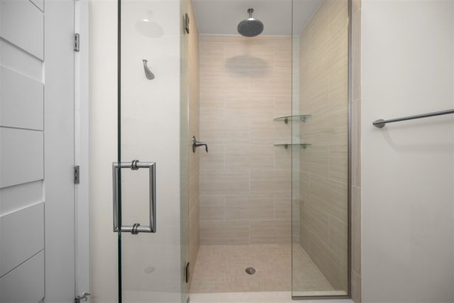 460 W Stadium Boulevard, Ann Arbor, MI 48103