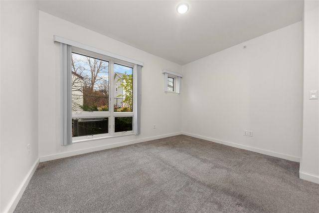 460 W Stadium Boulevard, Ann Arbor, MI 48103