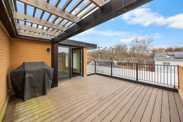 460 W Stadium Boulevard, Ann Arbor, MI 48103