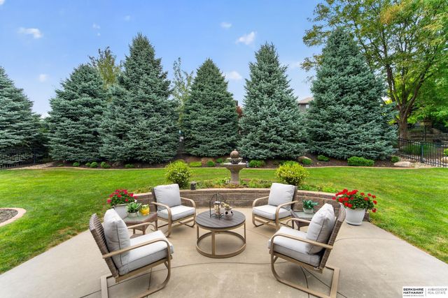 19288 Poppleton Avenue, Omaha, NE 68130