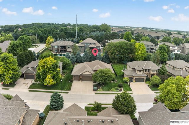 19288 Poppleton Avenue, Omaha, NE 68130