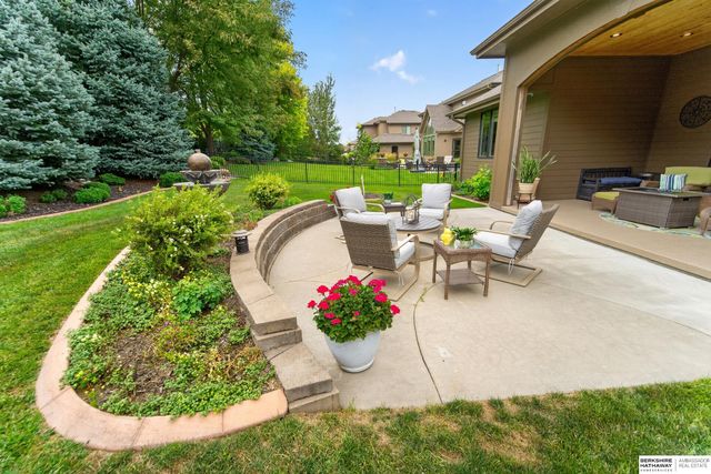 19288 Poppleton Avenue, Omaha, NE 68130