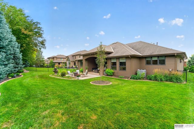 19288 Poppleton Avenue, Omaha, NE 68130