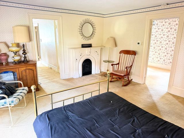 126 Main St, South Hadley, MA 01075