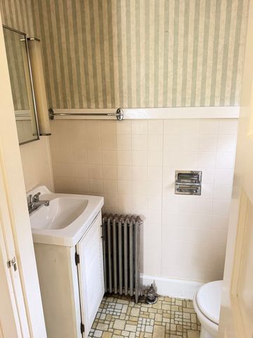 126 Main St, South Hadley, MA 01075