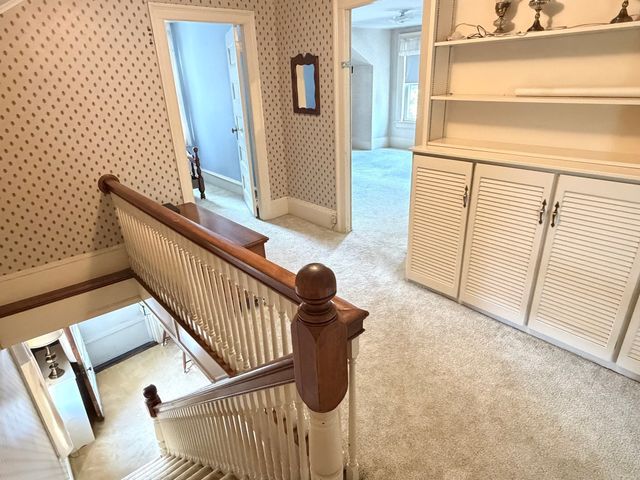 126 Main St, South Hadley, MA 01075