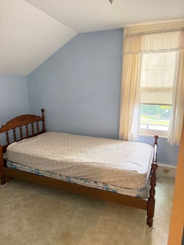 126 Main St, South Hadley, MA 01075