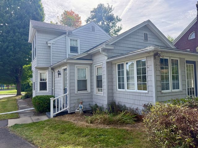 126 Main St, South Hadley, MA 01075