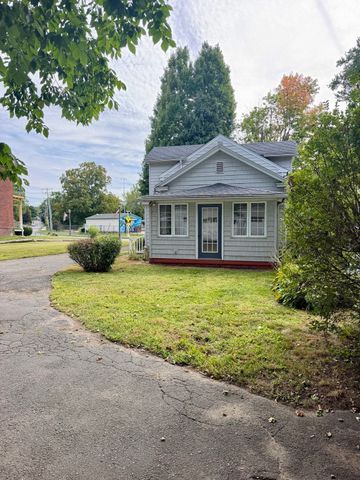 126 Main St, South Hadley, MA 01075