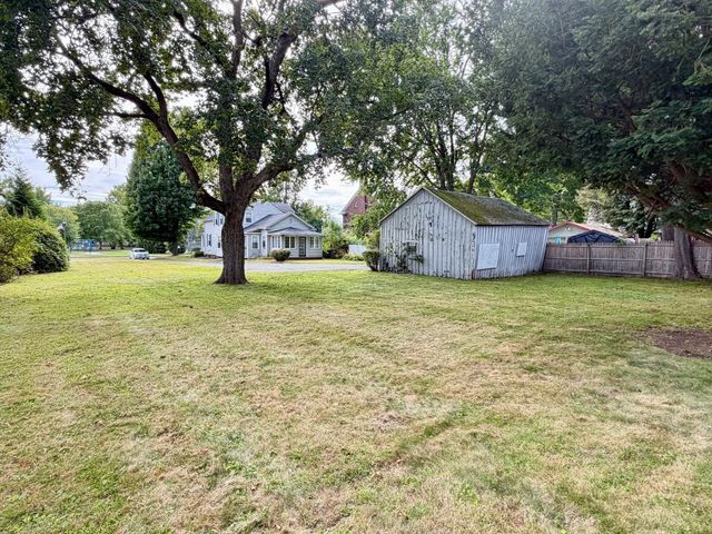 126 Main St, South Hadley, MA 01075