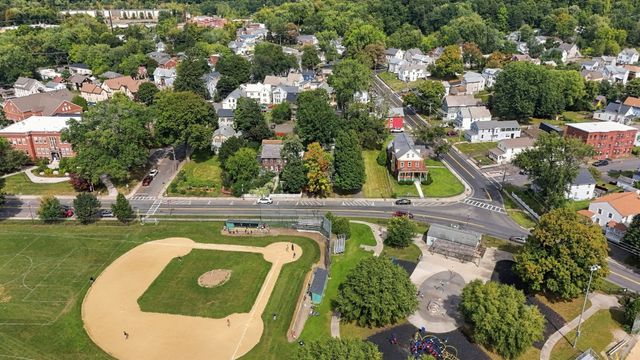 126 Main St, South Hadley, MA 01075