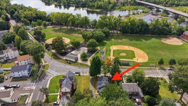 126 Main St, South Hadley, MA 01075