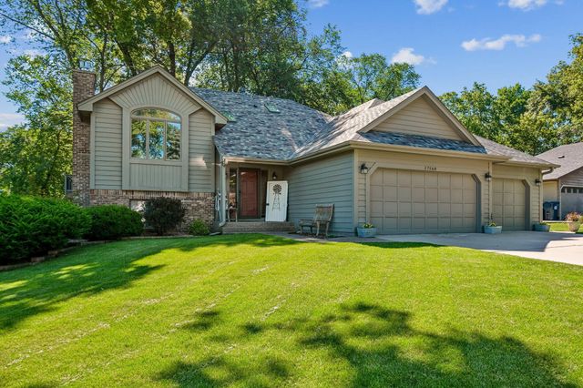 17160 Hamilton Drive, Lakeville, MN 55044