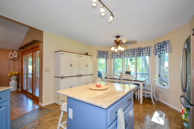 17160 Hamilton Drive, Lakeville, MN 55044
