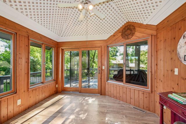 17160 Hamilton Drive, Lakeville, MN 55044