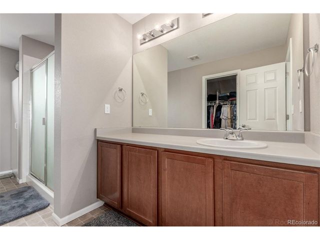 25664 E Byers Dr, Aurora, CO 80018