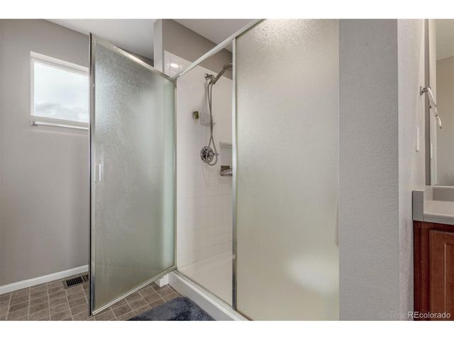 25664 E Byers Dr, Aurora, CO 80018