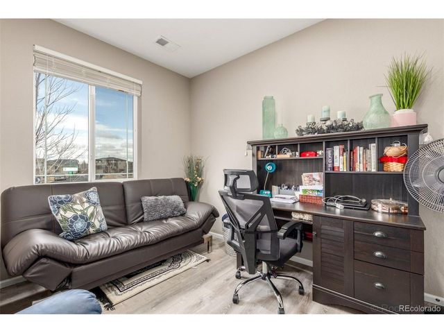 25664 E Byers Dr, Aurora, CO 80018