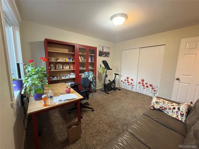 3953 Buena Vista Dr, Loveland, CO 80538