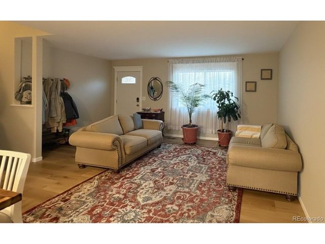 3953 Buena Vista Dr, Loveland, CO 80538