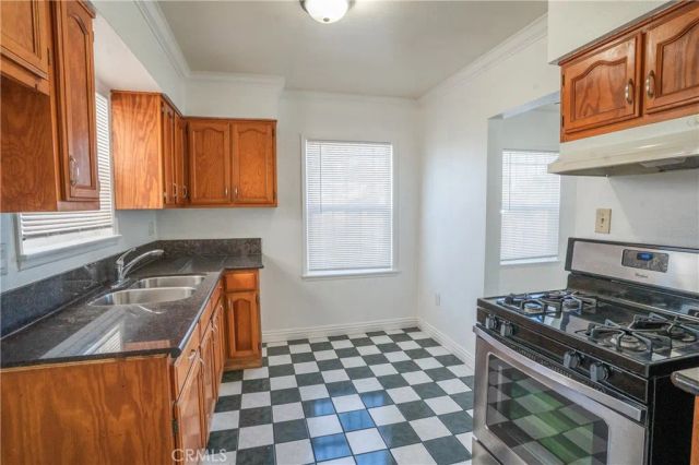 242 E Del Amo, Long Beach, CA 90805