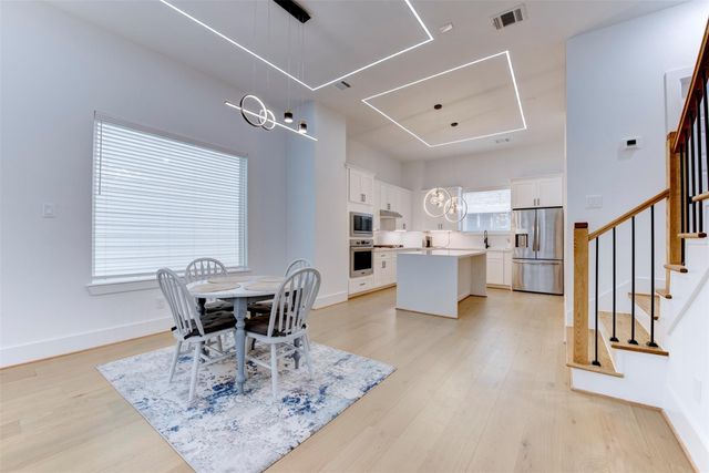 861 Fisher Street G, Houston, TX 77018