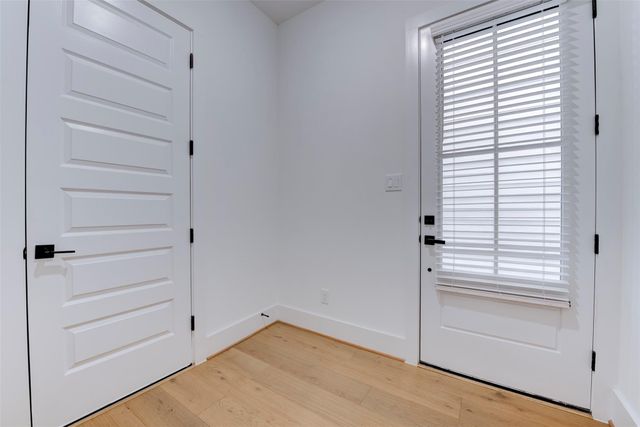 861 Fisher Street G, Houston, TX 77018
