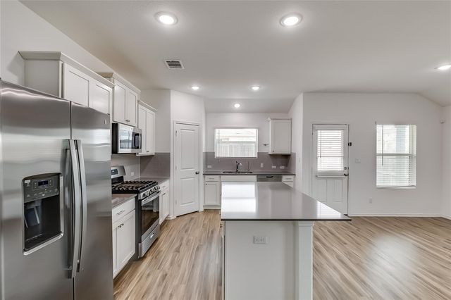 1641 Catahoula DR, Leander, TX 78641