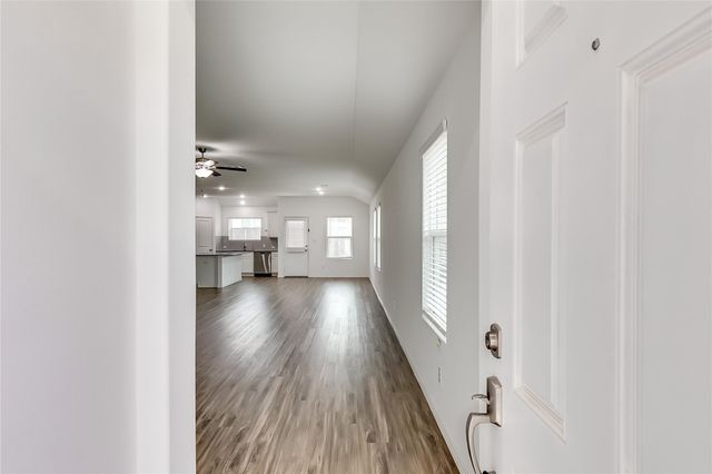 1641 Catahoula DR, Leander, TX 78641
