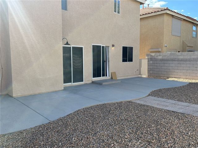 10590 MEDICINE BOW Street, Las Vegas, NV 89183