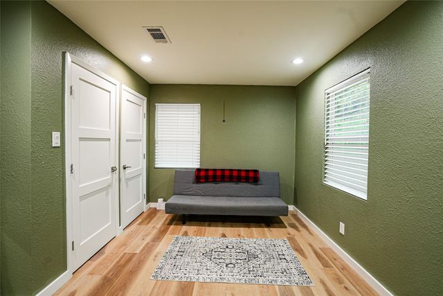 204 Chippendale Ave, Austin, TX 78745