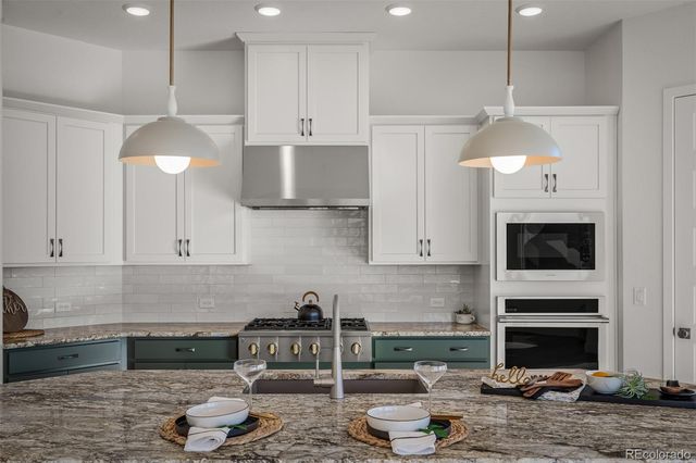 17234 Alsike Clover Court, Monument, CO 80132