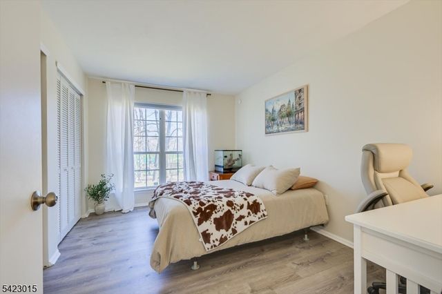 95 Sapphire Ln, Franklin Twp., NJ 08823