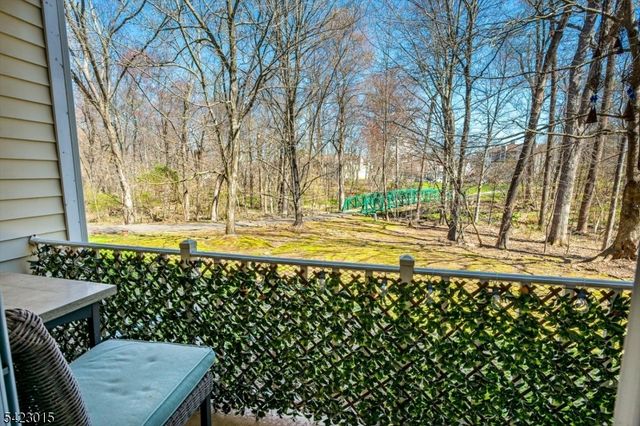 95 Sapphire Ln, Franklin Twp., NJ 08823