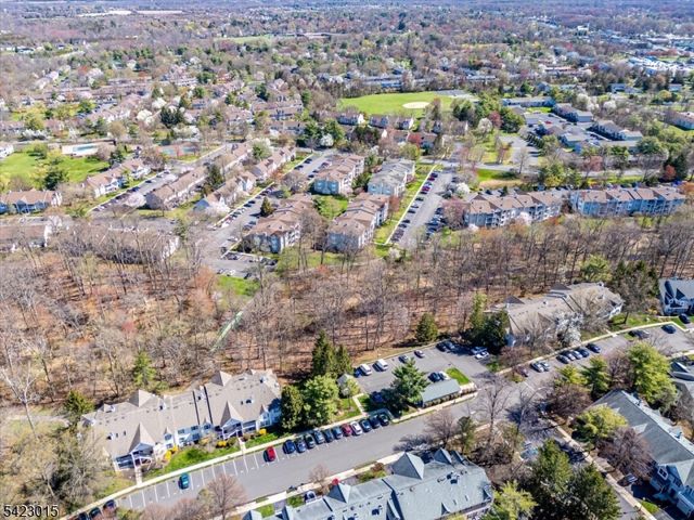 95 Sapphire Ln, Franklin Twp., NJ 08823
