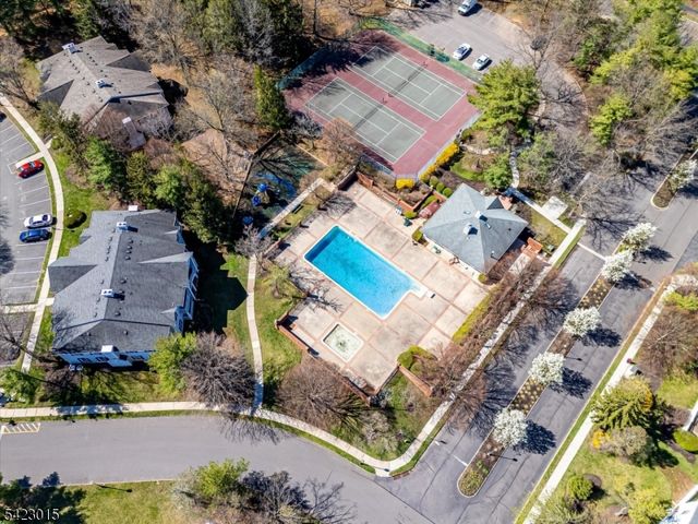 95 Sapphire Ln, Franklin Twp., NJ 08823
