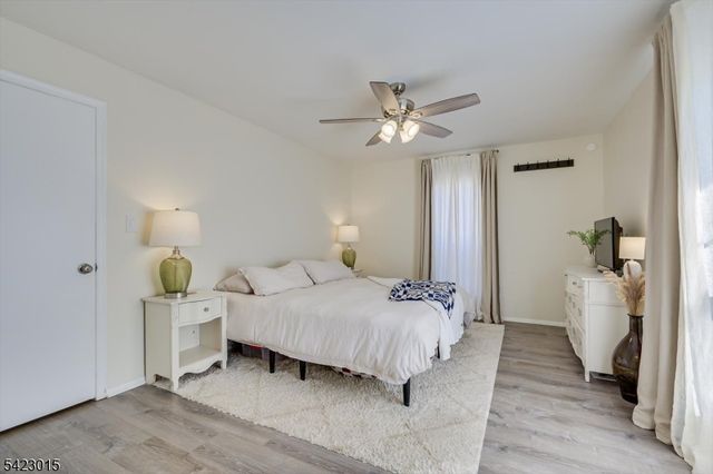 95 Sapphire Ln, Franklin Twp., NJ 08823