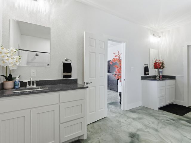 231 Julian Lane, Poolville, TX 76487