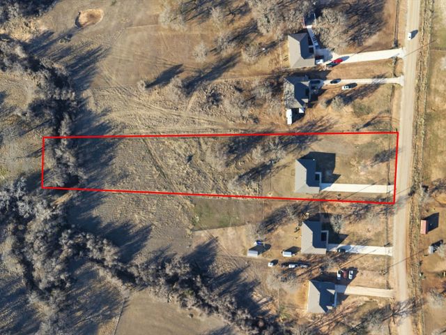 231 Julian Lane, Poolville, TX 76487