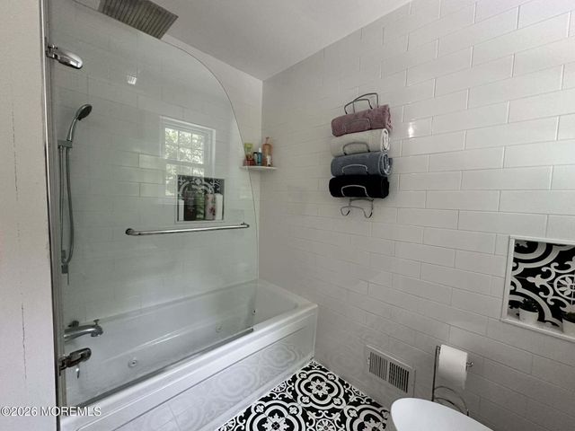 71 New Beginnings Crossing, Manalapan, NJ 07726