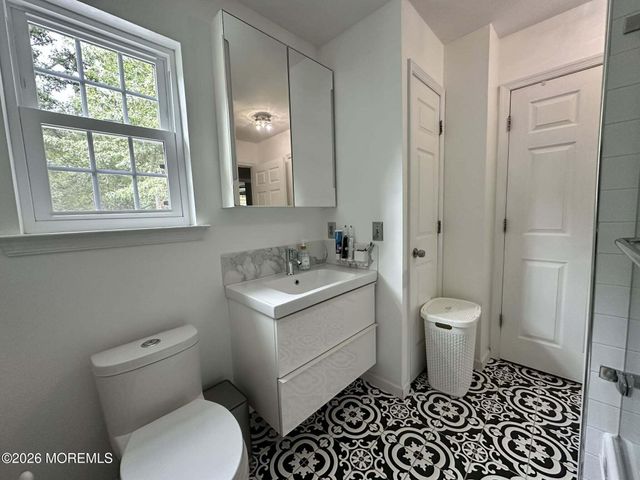 71 New Beginnings Crossing, Manalapan, NJ 07726