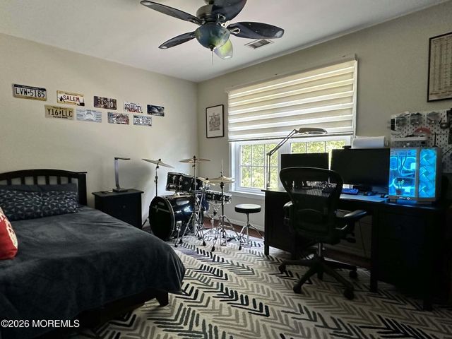 71 New Beginnings Crossing, Manalapan, NJ 07726