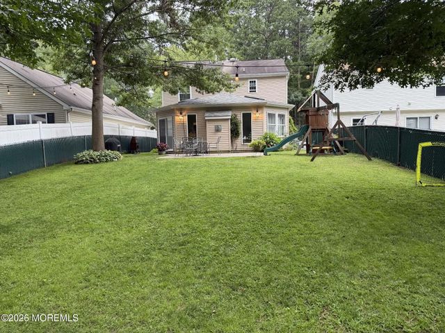 71 New Beginnings Crossing, Manalapan, NJ 07726