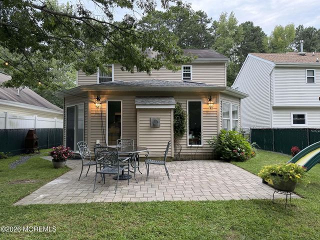 71 New Beginnings Crossing, Manalapan, NJ 07726