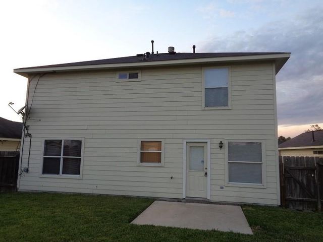 2618 Shearwater Bend Drive, Humble, TX 77396