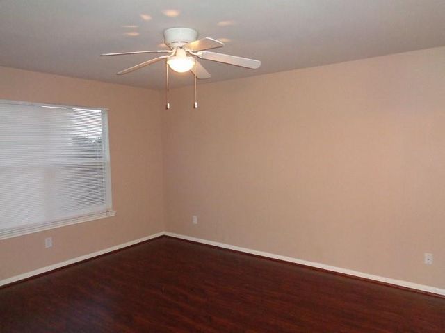 2618 Shearwater Bend Drive, Humble, TX 77396