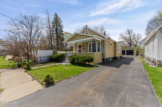 917 Hazelwood Avenue, Schenectady, NY 12306
